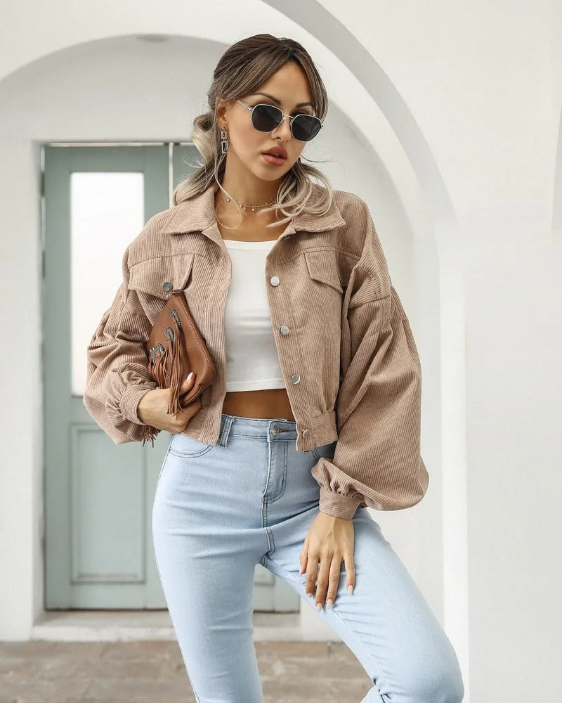 Höstlig jeansjacka med stil – Amira