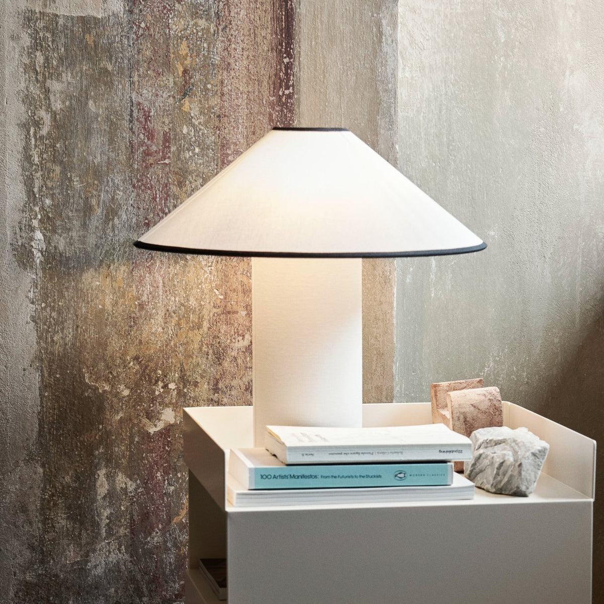 Bordslampa med tygskärm – Lunara