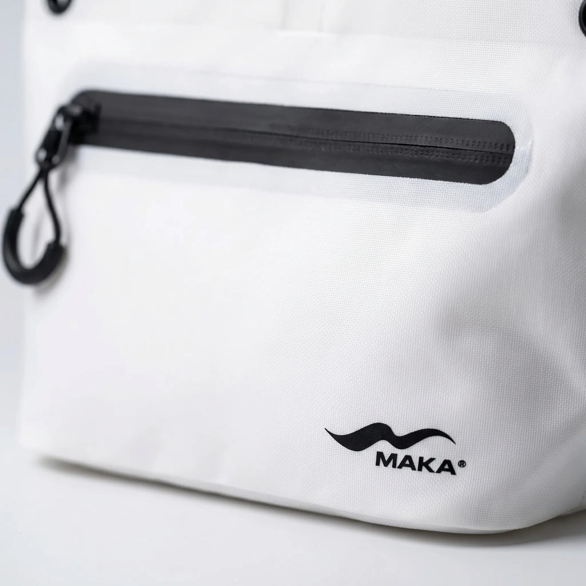 Compact Water-Repellent Bag - Veldra