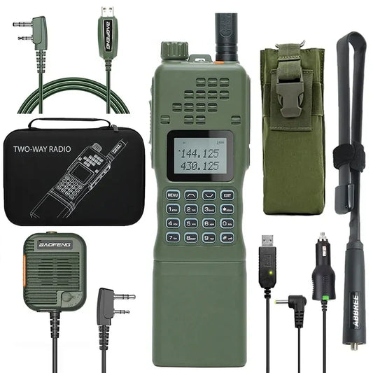 Grünes tragbares Funkgerät Set mit Zubehör, Baofeng, Outdoor-Kommunikation, USB-Ladegerät.