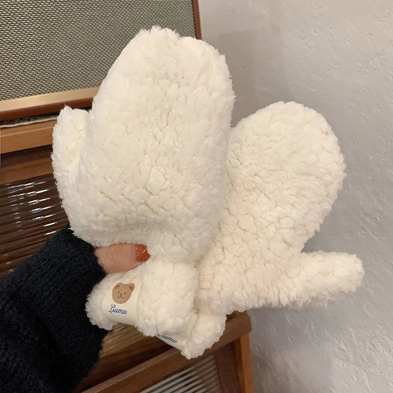 Weiße flauschige Fäustlinge aus Plüsch, warm, wintertauglich, für Damen.