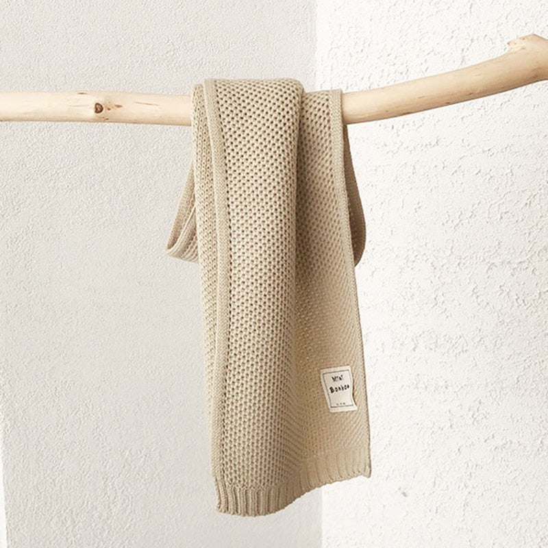 Beige gestrickter Schal aus Baumwolle, hängend, modisch, atmungsaktiv, für Herbst und Winter.