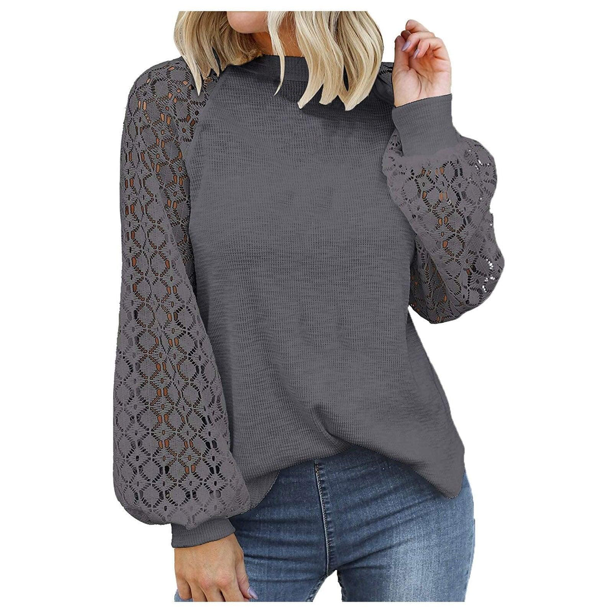 Grauer Damenpullover mit Spitzenärmeln, lässig, modisch, Herbstmode, Strickoberteil.